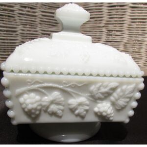 Westmoreland milk glass covered candy dish wedding box grapes beaded edges